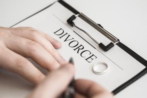Divorce contract